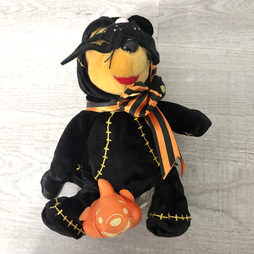 VTG 2003 Halloween Winnie the Pooh Halloween Costume Stuffie Works Plush NWT